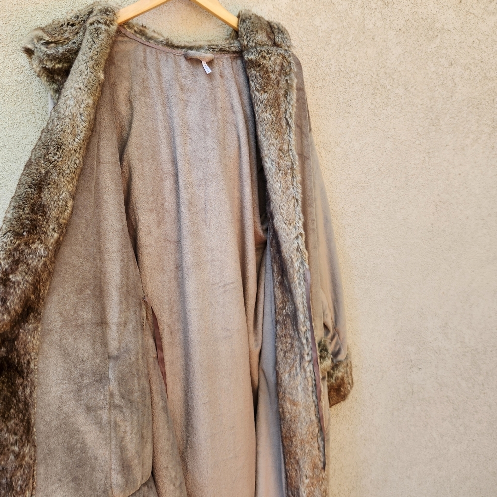 POTTERY BARN Intimates & Sleepwear Women's Robe Large Faux Fur Hood No Belt - Picture 10 of 16